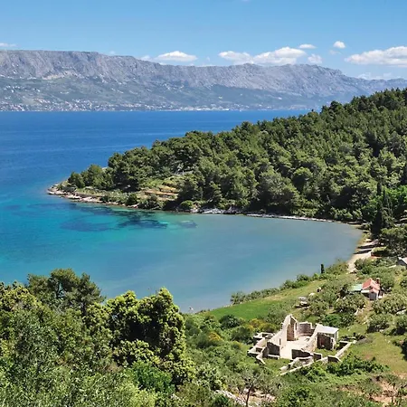 Semesterbostad Three-bedroom In Pucisca