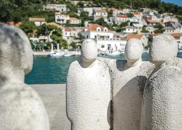 Three-bedroom In Semesterbostad *