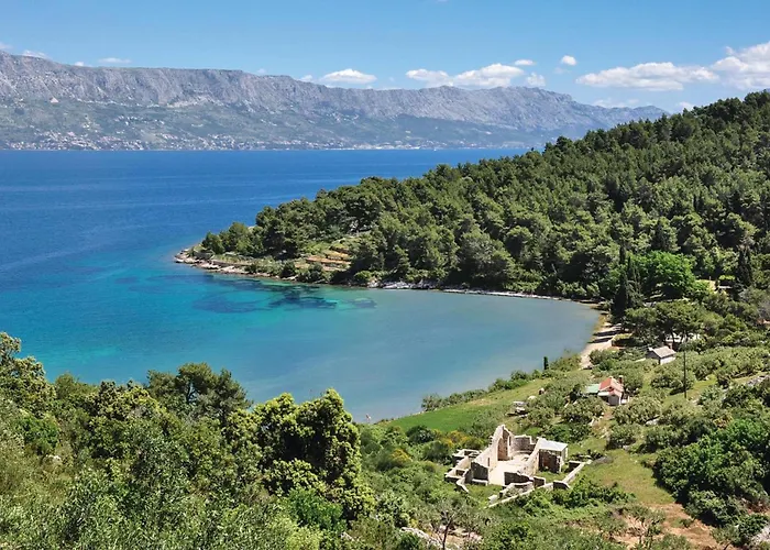 Semesterbostad Three-bedroom In Pucisca